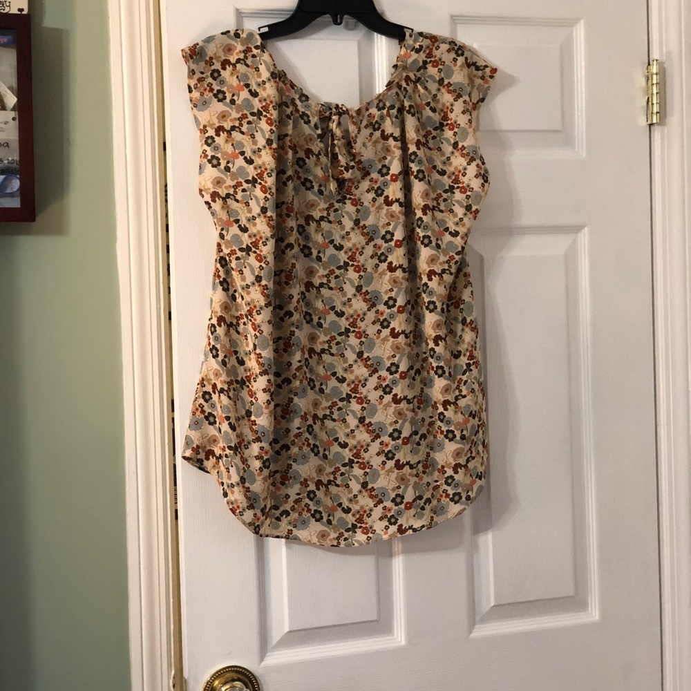 Lauren Conrad Blouse